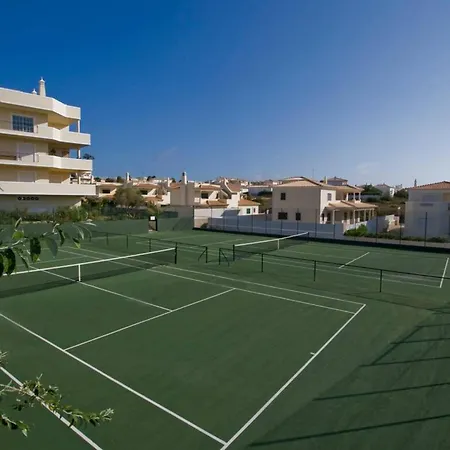 Stylish 2br With Pool Parking & Wifi Albufeira