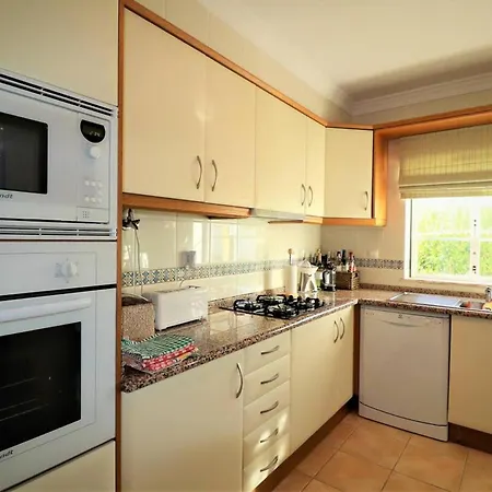 Apartment Stylish 2br With Pool Parking & Wifi Albufeira